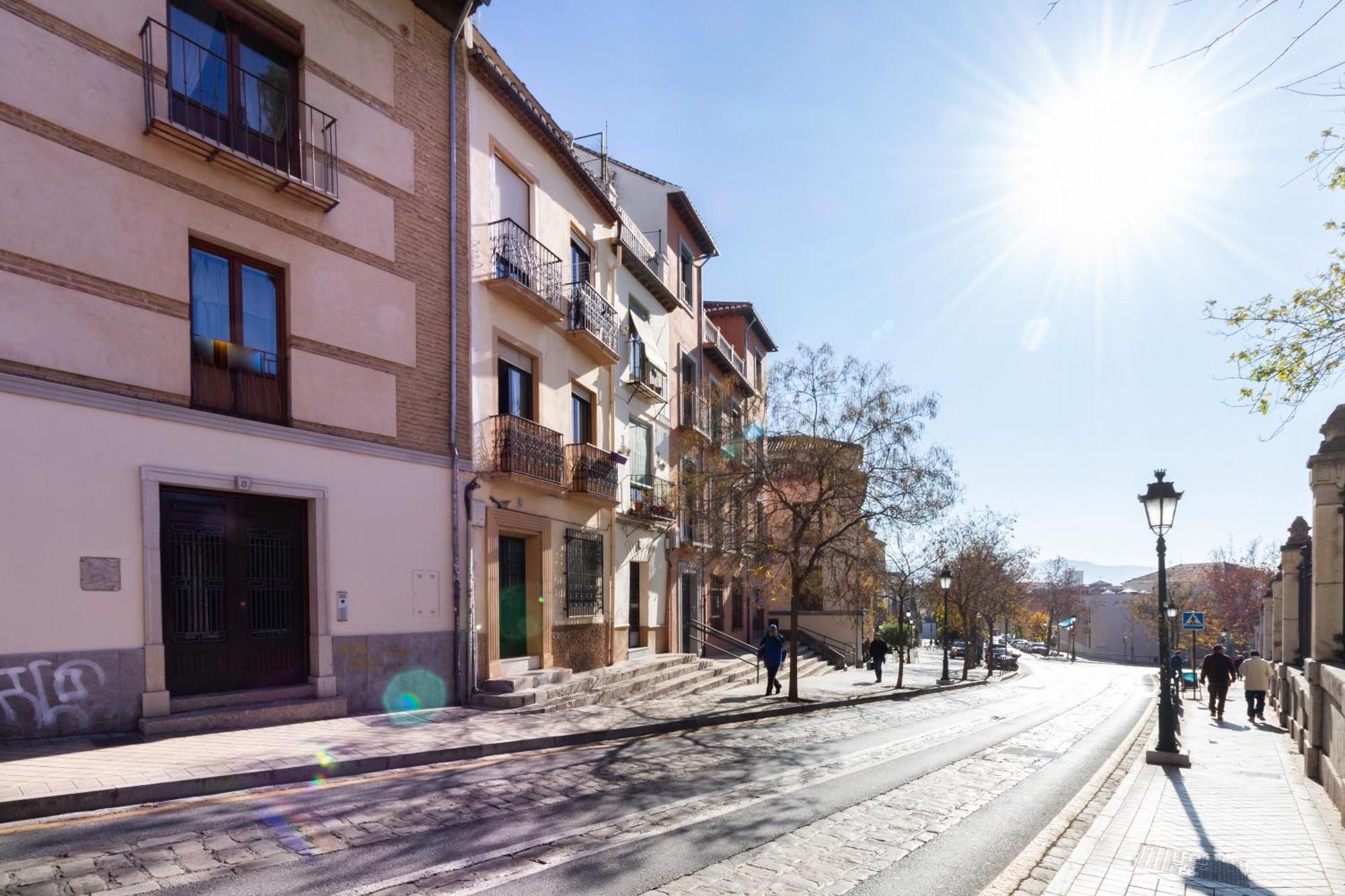 Atico Junto Al Albaicin Con Terraza Apartman Granada Kültér fotó